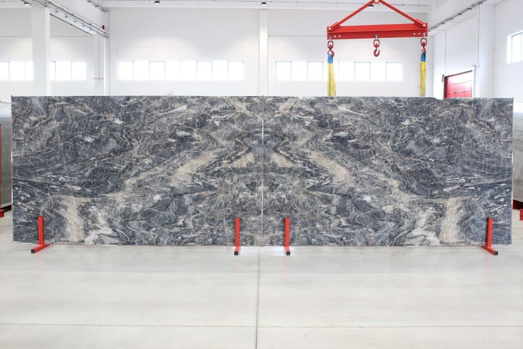 Cristallo Blue BB cm Quartzite Bookmatch