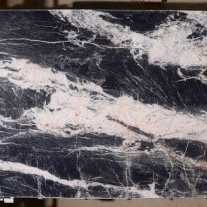 Crystal Noir Quartzite cm