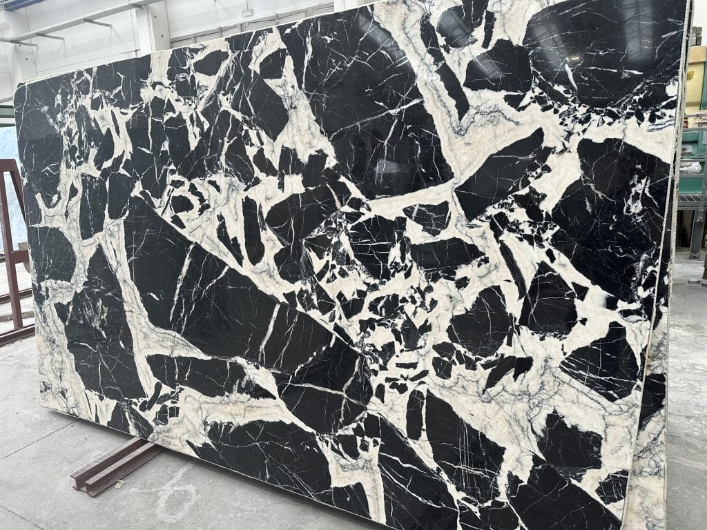 Grand Noir Champagne cm Marble
