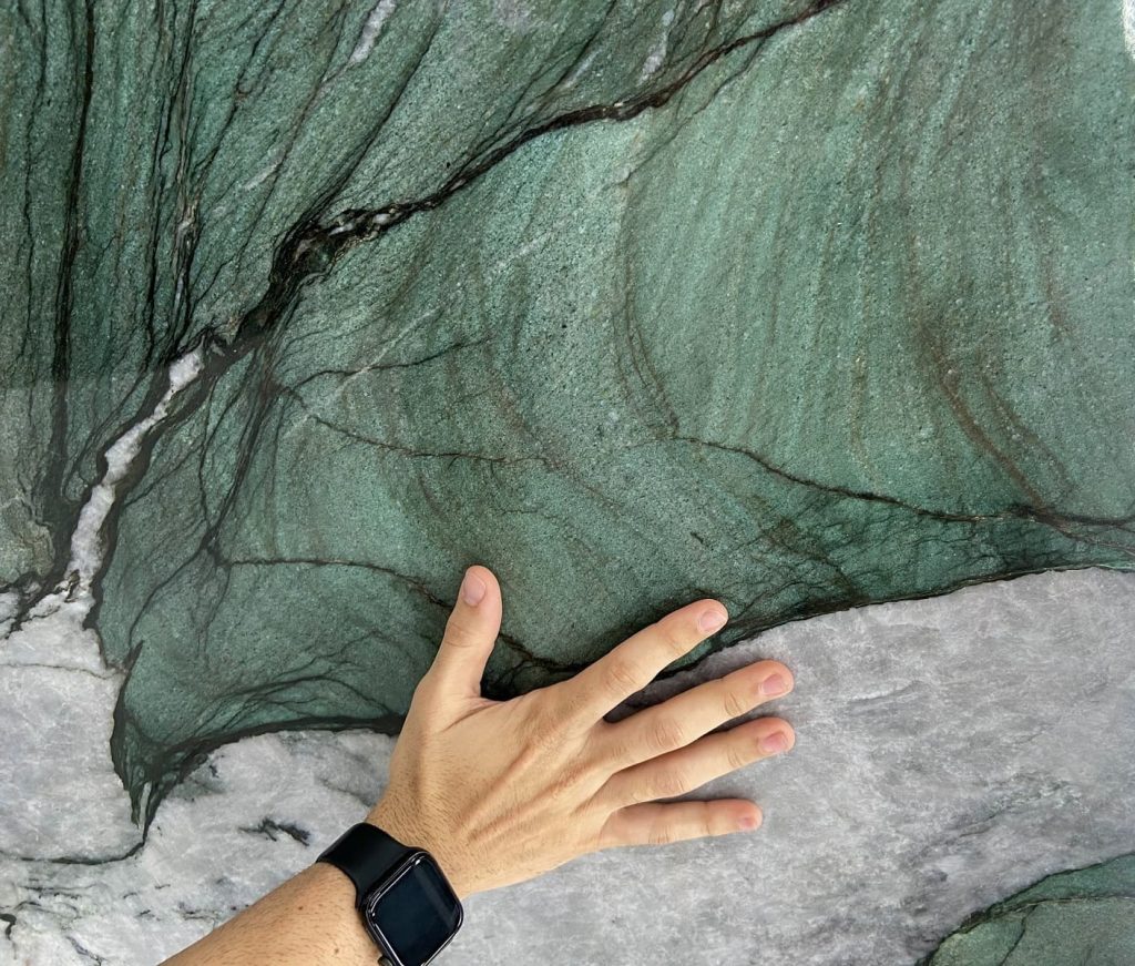 Jade Crystal cm Quartzite closeup